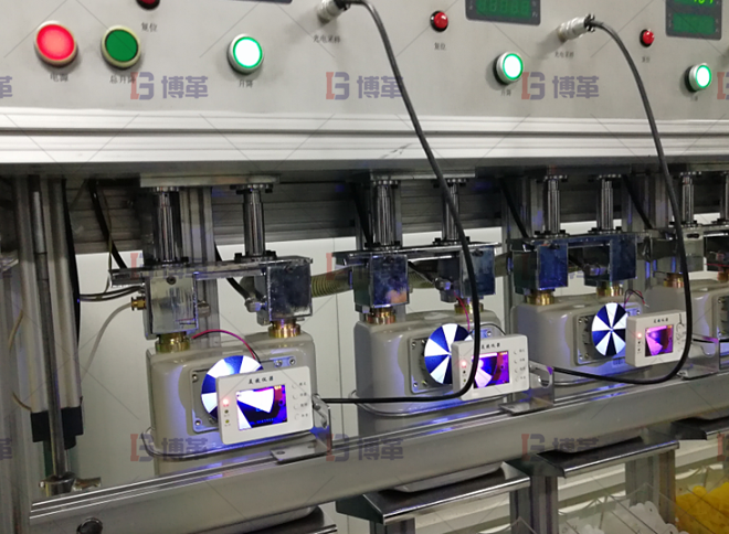 集中測(cè)試目視化及規(guī)劃，利用治具進(jìn)行測(cè)試自動(dòng)化設(shè)計(jì)